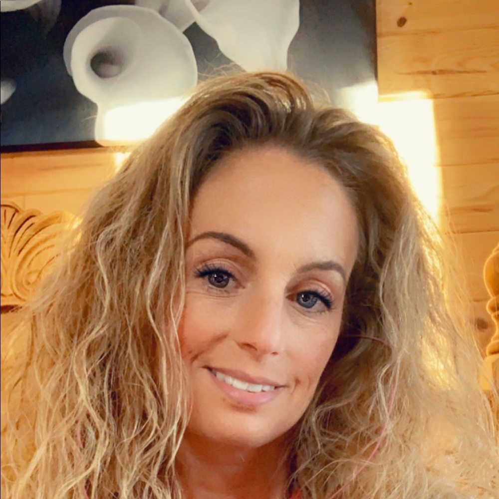 Meet your Posher, Stacie